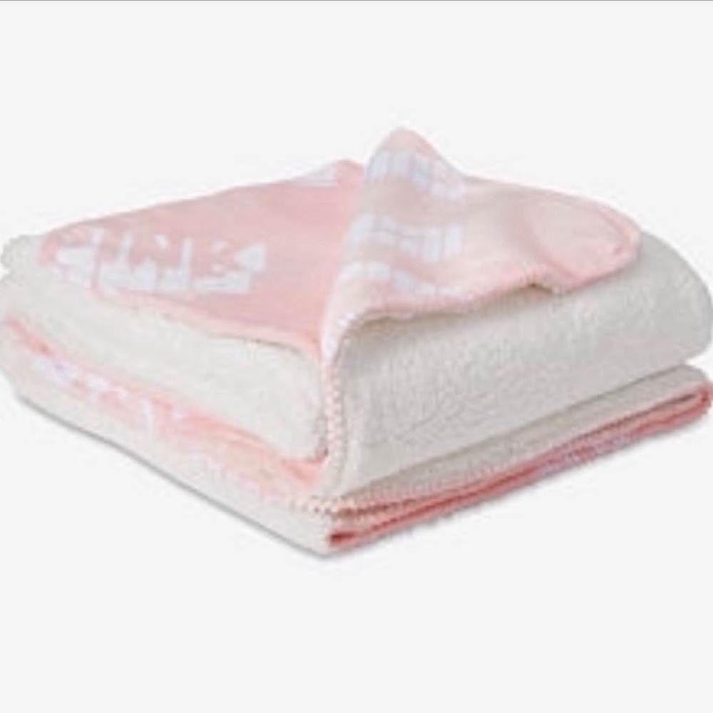 🆕 Victoria Secret Pink Sherpa blanket- original